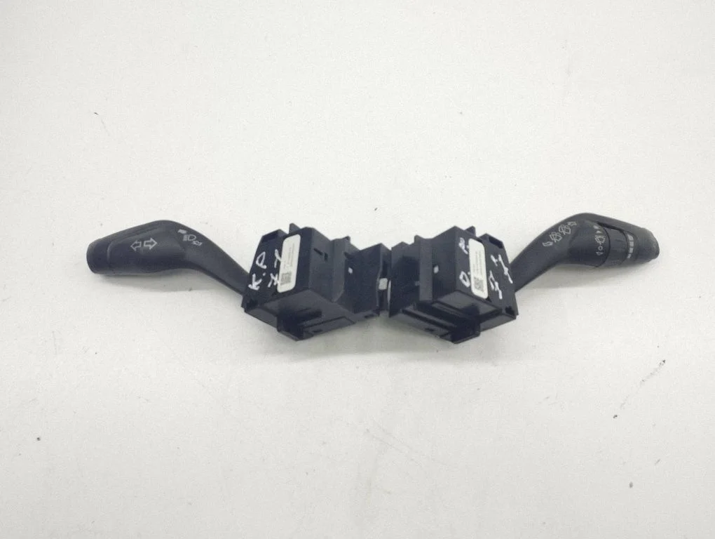 Wiper turn signal indicator stalk/switch AV6T17A553AD