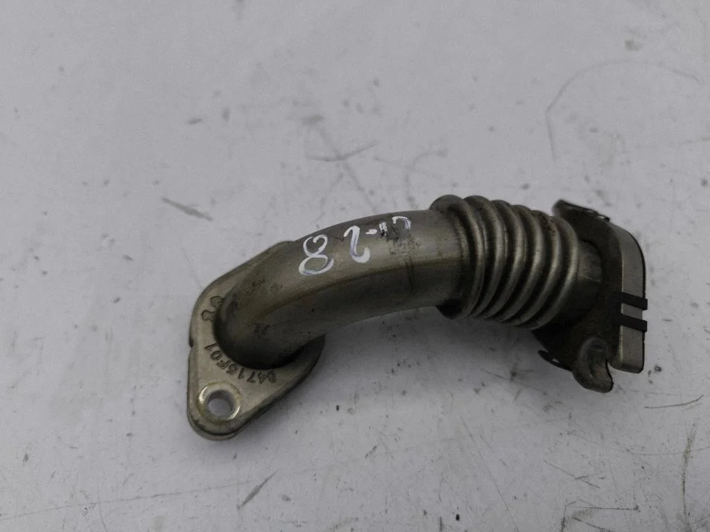 EGR valve line/pipe/hose 84715F01