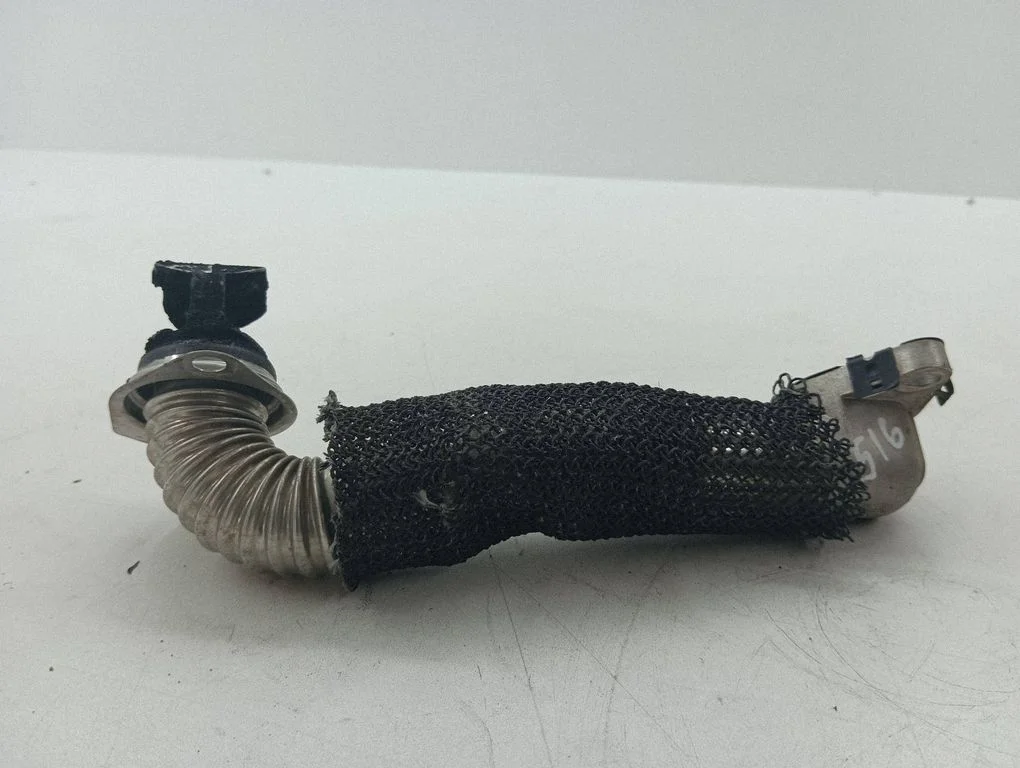 EGR valve line/pipe/hose 30230H01