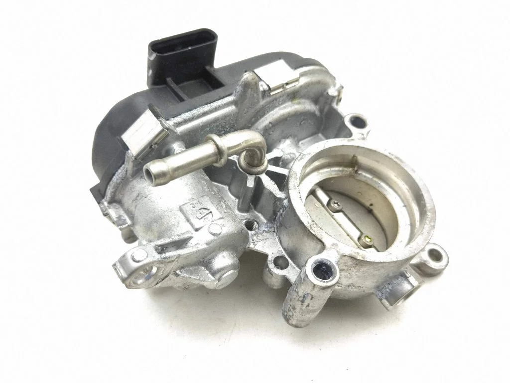 Throttle valve 161208350R