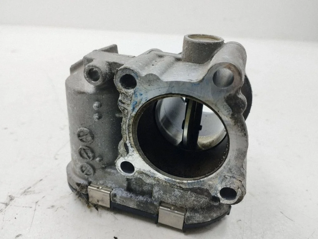 Throttle valve 8200330810