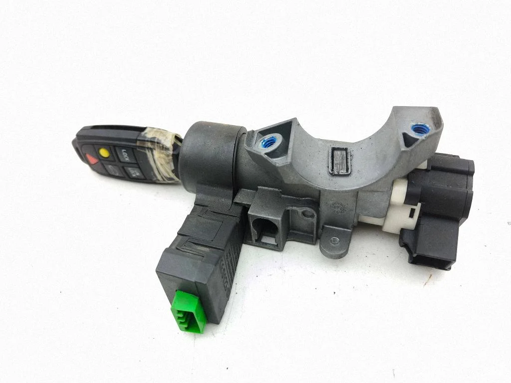 Ignition lock 8673073