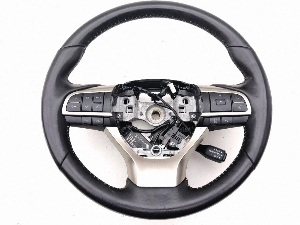 Steering wheel – Lexus RX 450H (2016-)