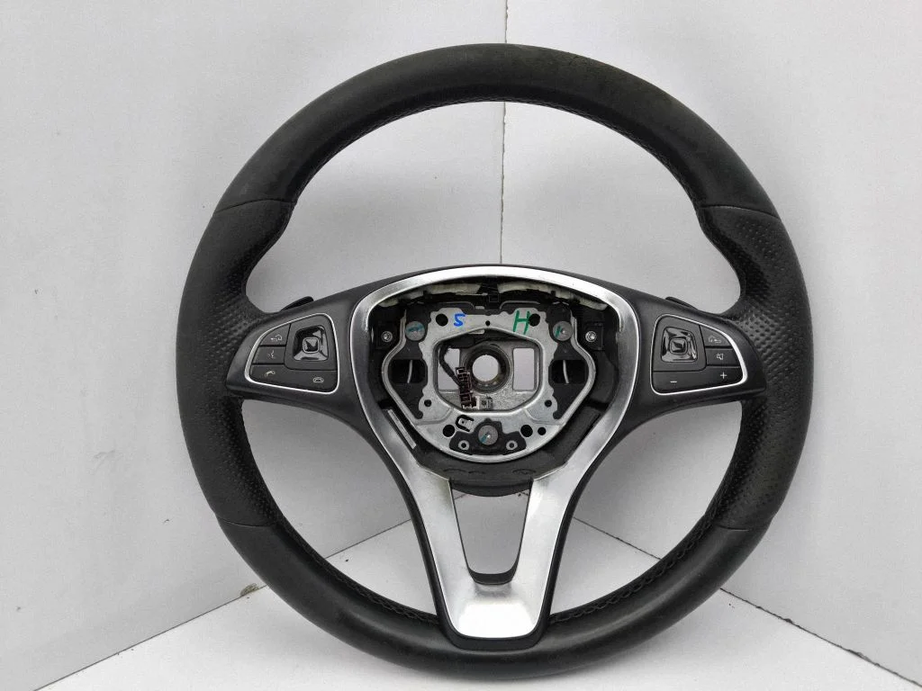 Steering wheel 1637943305
