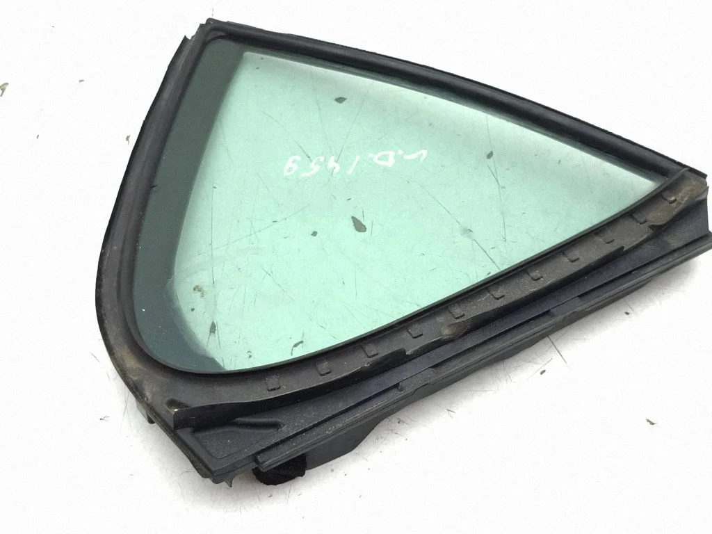 Rear vent window glass 6818853030