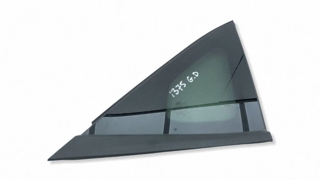 Rear vent window glass – right