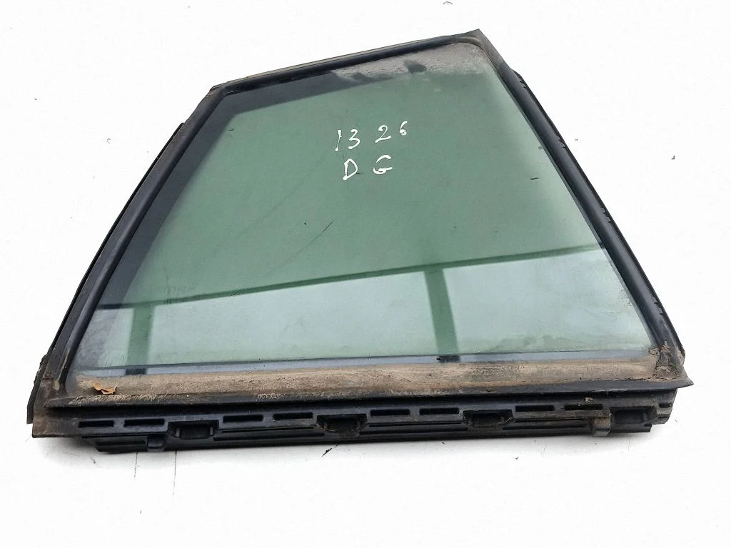 Rear vent window glass 6818847030