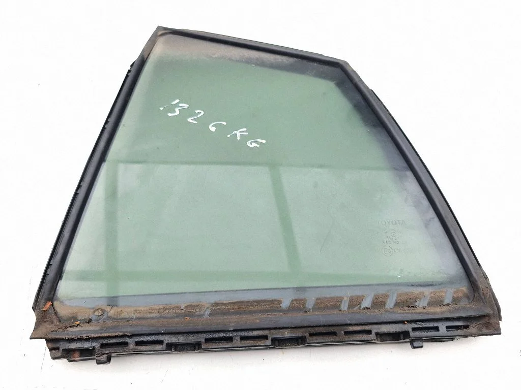 Rear vent window glass 6818947030