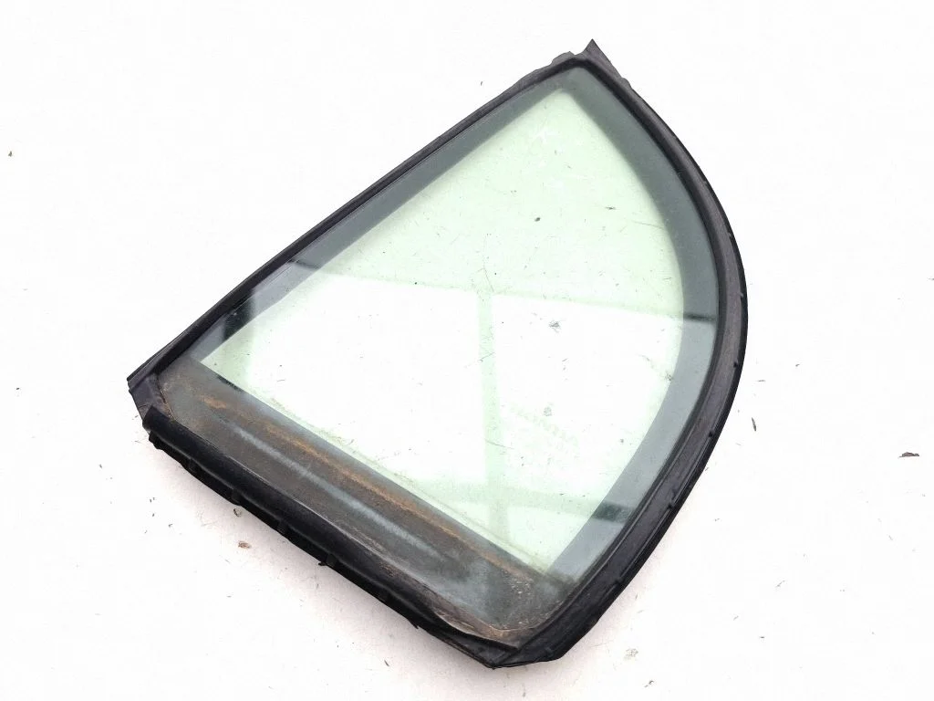 Rear vent window glass – Honda Civic (2006-2011)