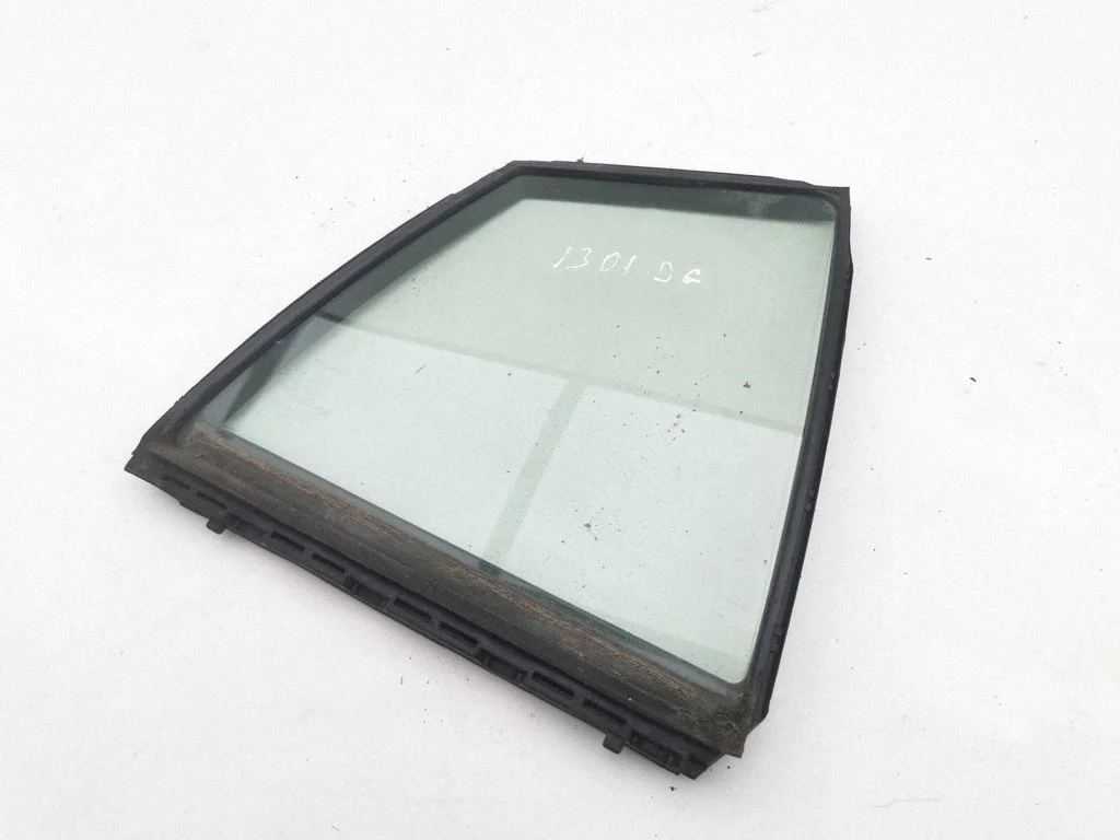 Rear vent window glass – Toyota Prius (XW50) (2015-2023)
