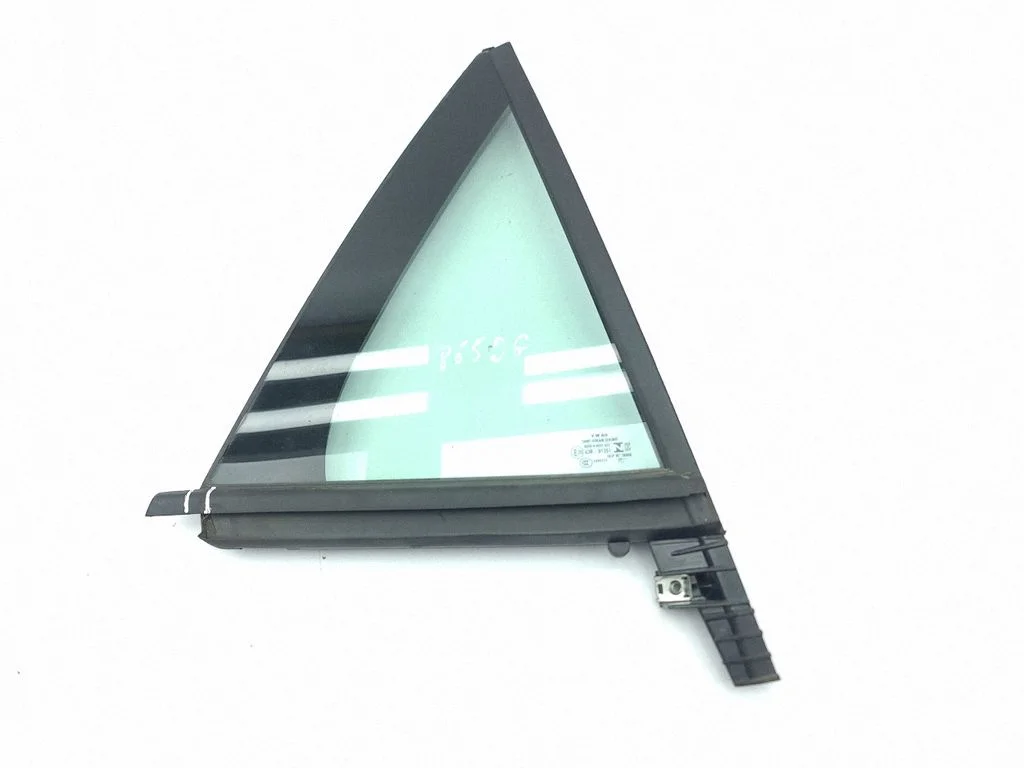 Rear vent window glass 10A845214G