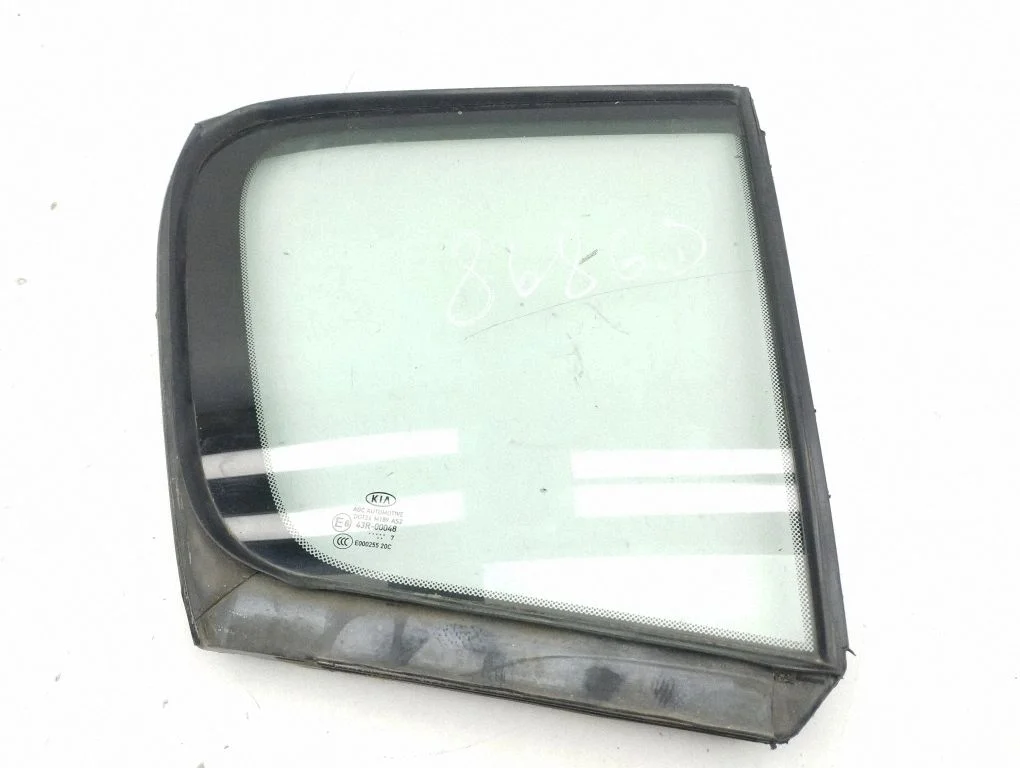 Rear vent window glass – right