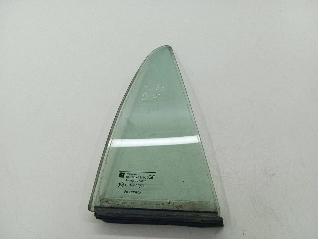 Rear vent window glass 43R007022