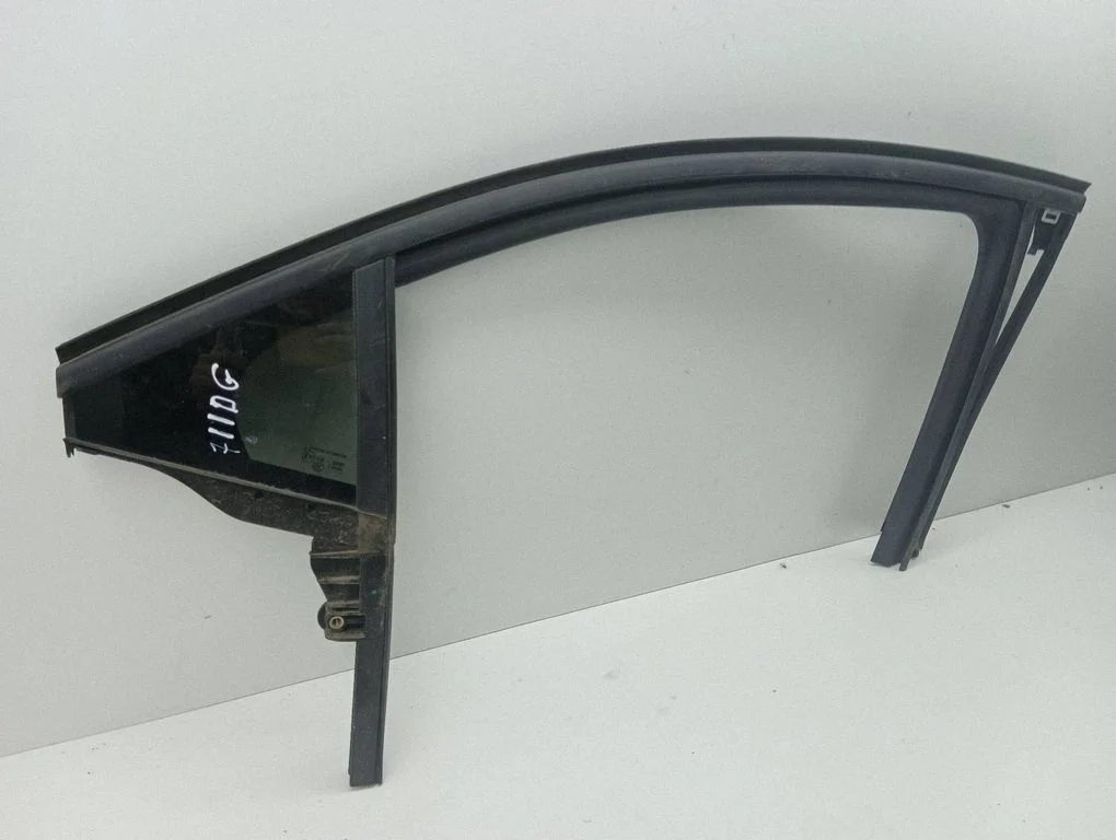 Rear vent window glass 43R00101