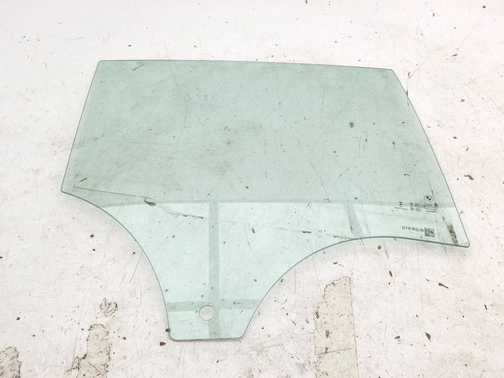 Rear door window glass – right