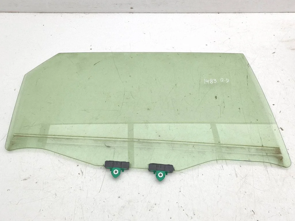 Rear door window glass – right