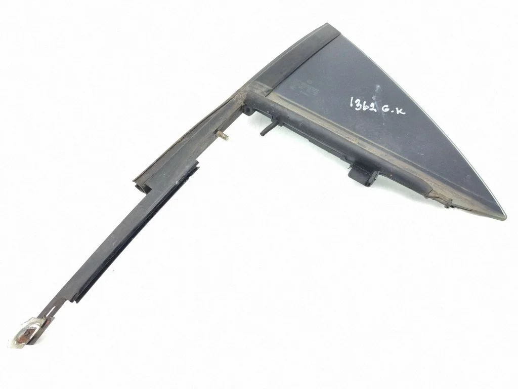 Rear vent window glass DOT27AS2M25100
