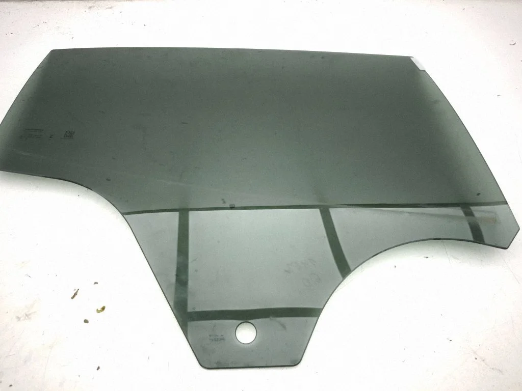 Rear door window glass – right