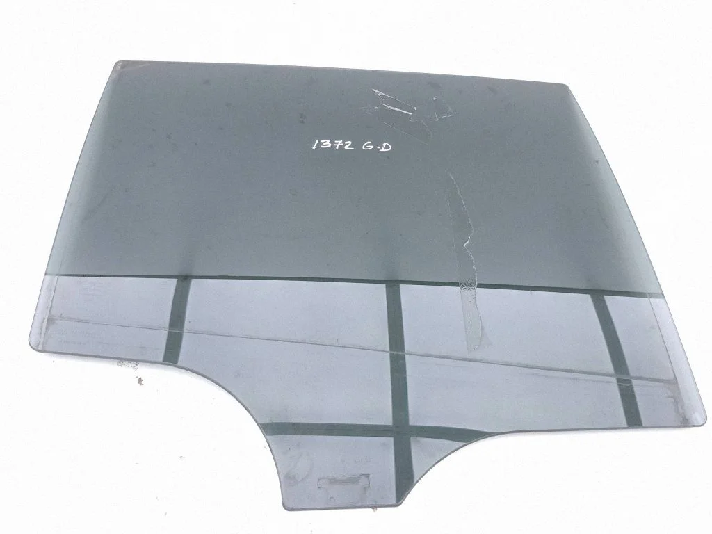 Rear door window glass A2537350600
