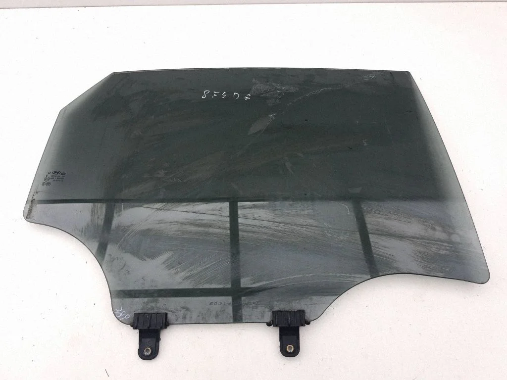 Rear door window glass – right