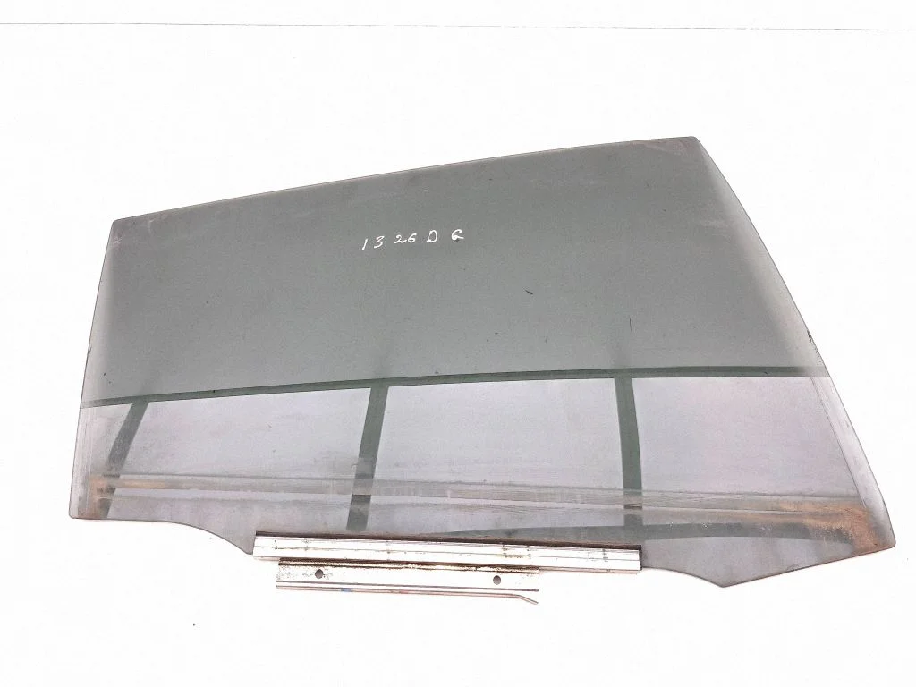 Rear door window glass – right