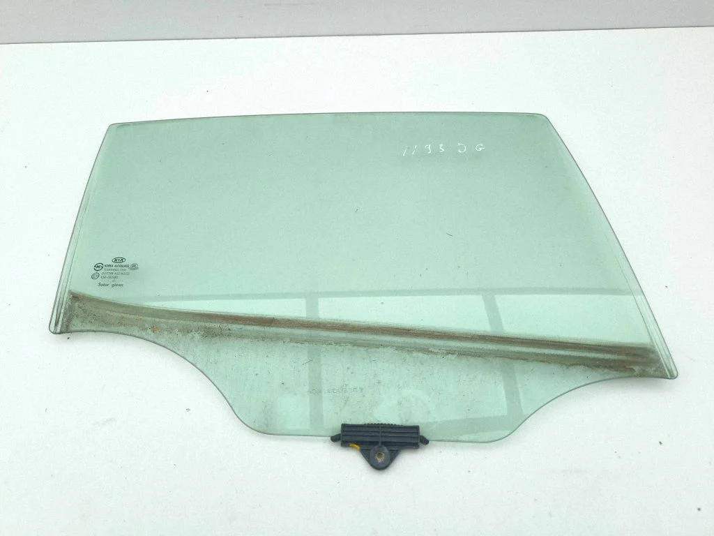 Rear door window glass – right