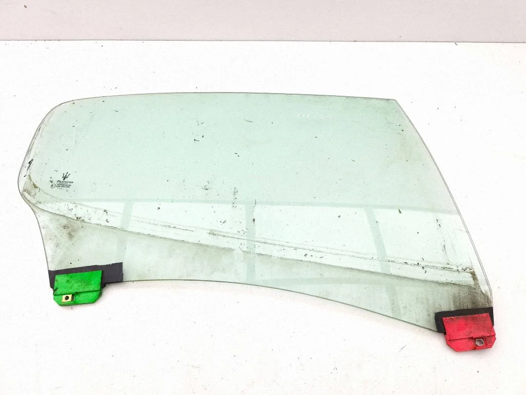 Rear door window glass – right