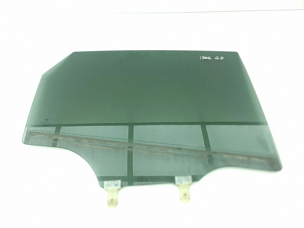 Rear door window glass – right