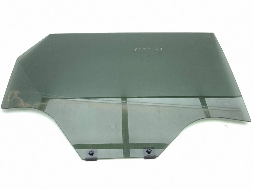 Rear door window glass – right