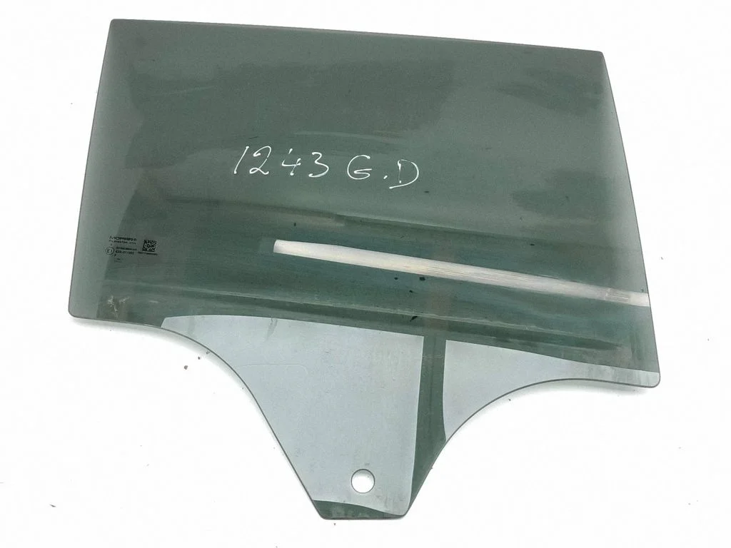 Rear door window glass – right