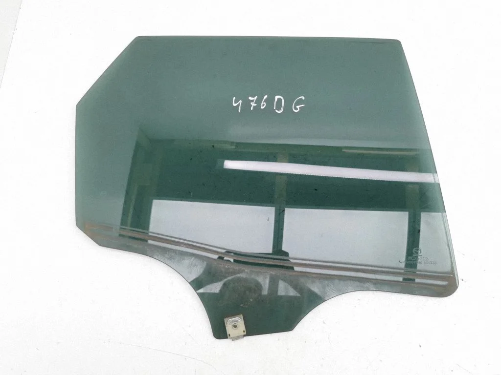 Rear door window glass – right