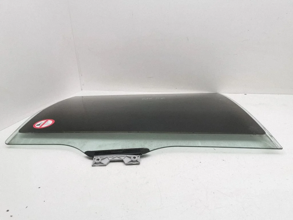 Rear door window glass – right
