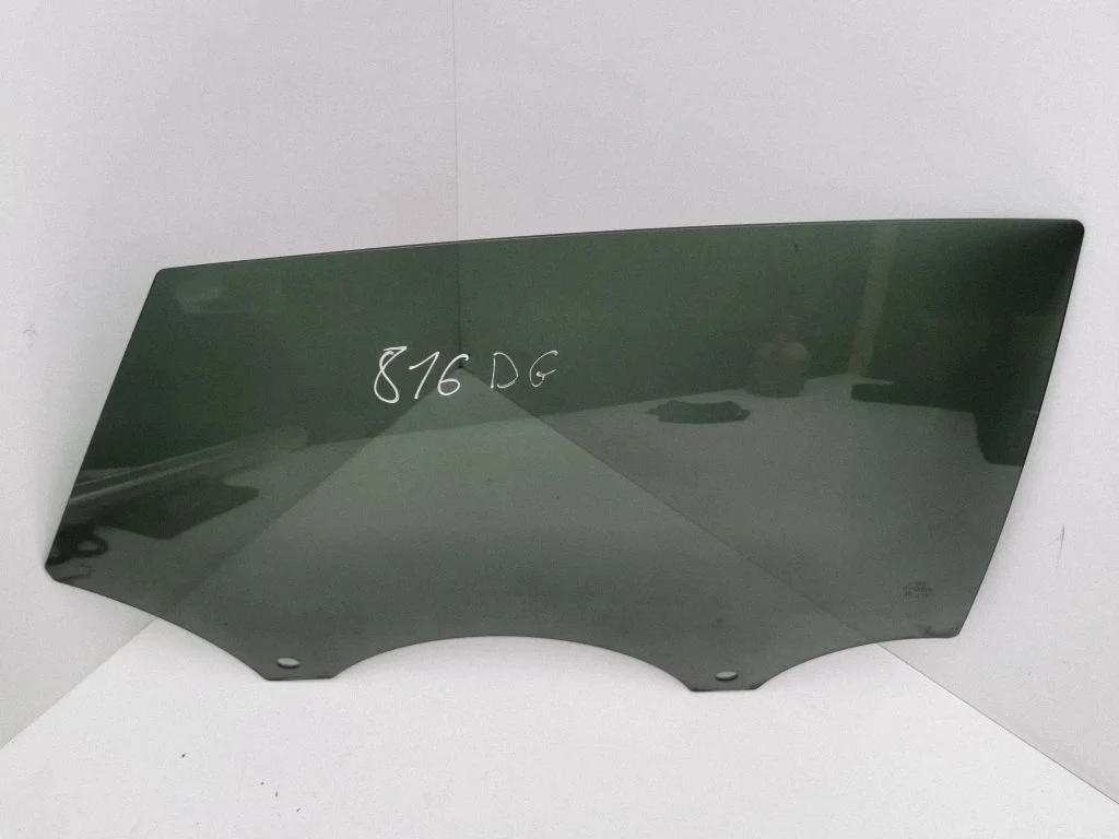 Rear door window glass – right