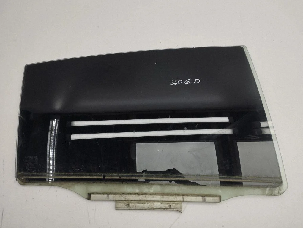 Rear door window glass – right
