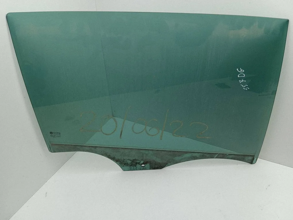 Rear door window glass 43R002092