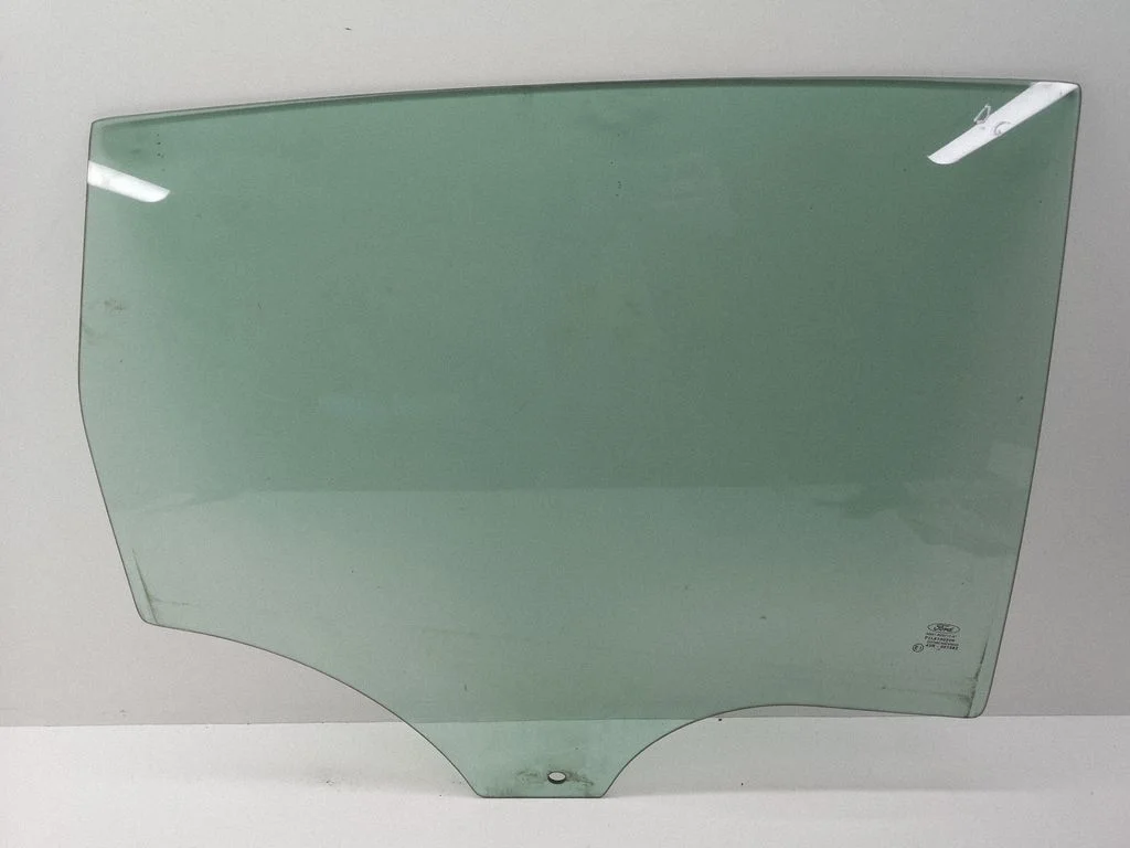 Rear door window glass – right
