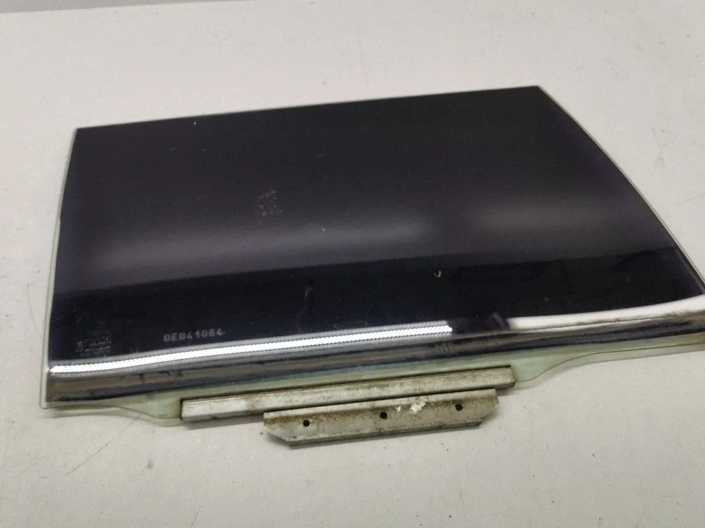 Rear door window glass 0E041064