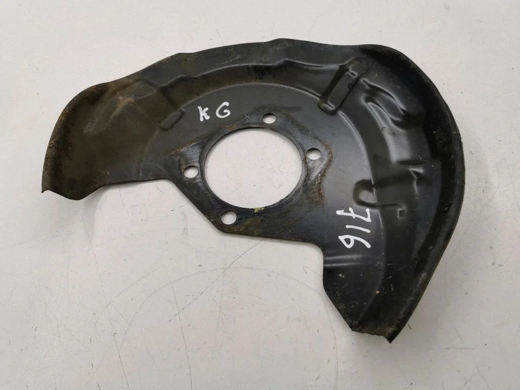 Rear brake disc plate dust cover – left