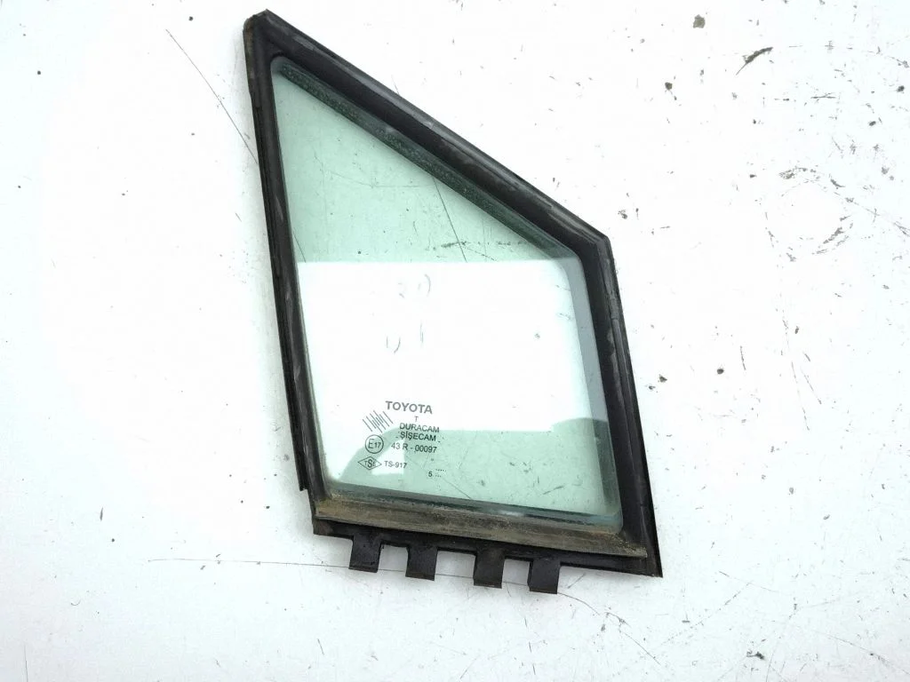 Front door vent window glass four-door 682150F010