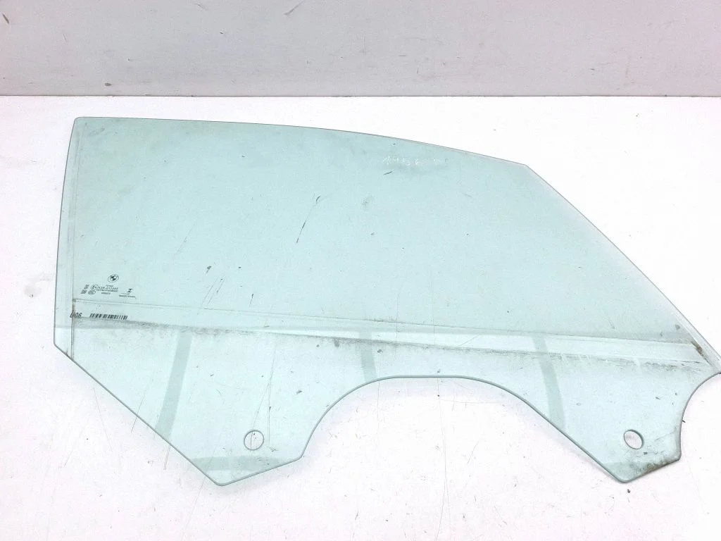 Front door window glass four-door – BMW 2 Series Active Tourer U06 (2021-)