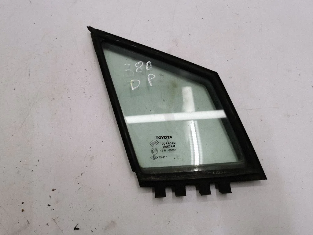 Front door vent window glass four-door 682150F010
