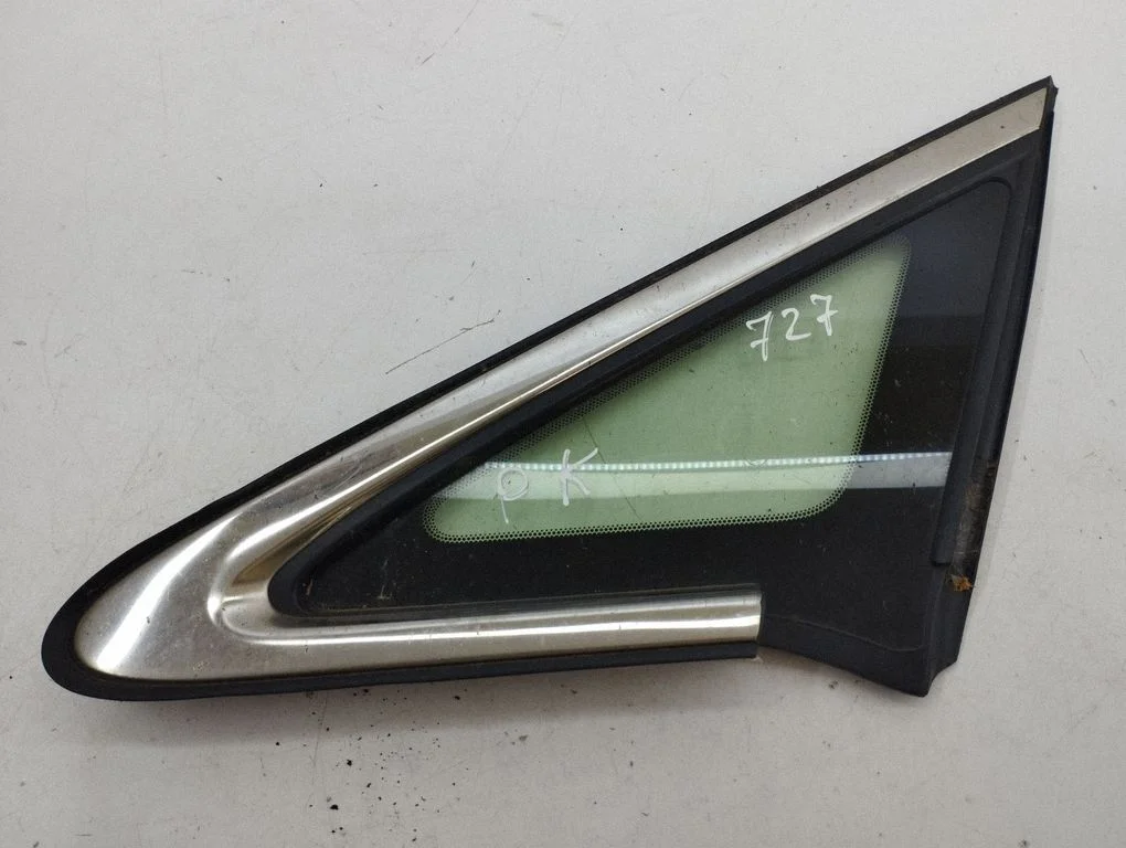 Front door vent window glass four-door 43R005834