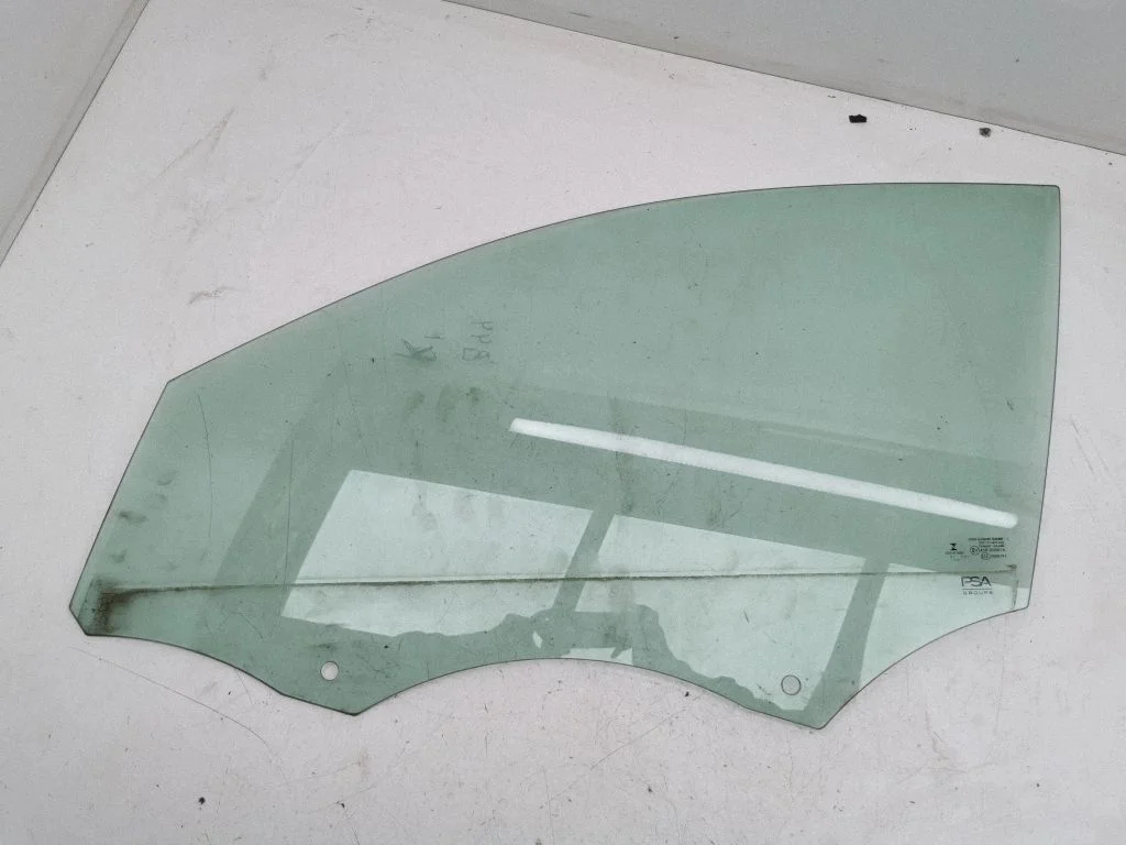 Front door window glass four-door – left