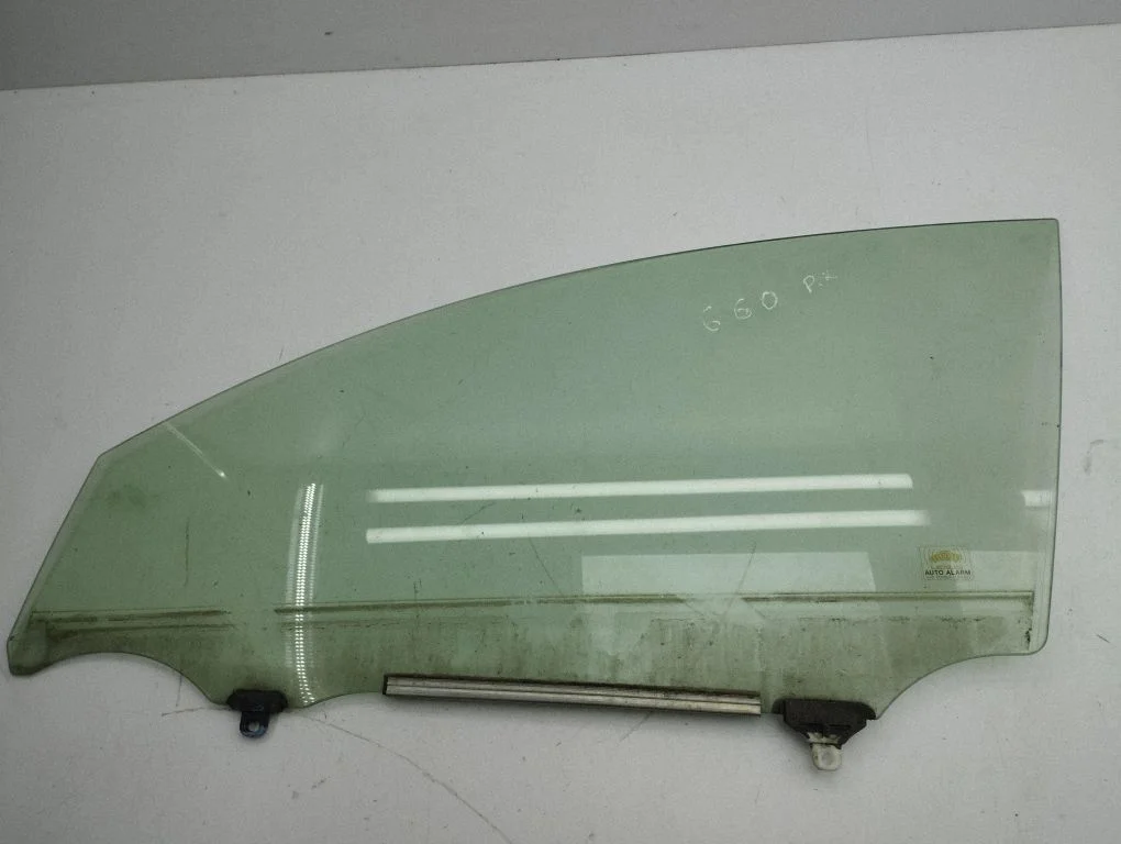 Front door window glass four-door – Lexus GS 300 350 430 450H (2005-2012)