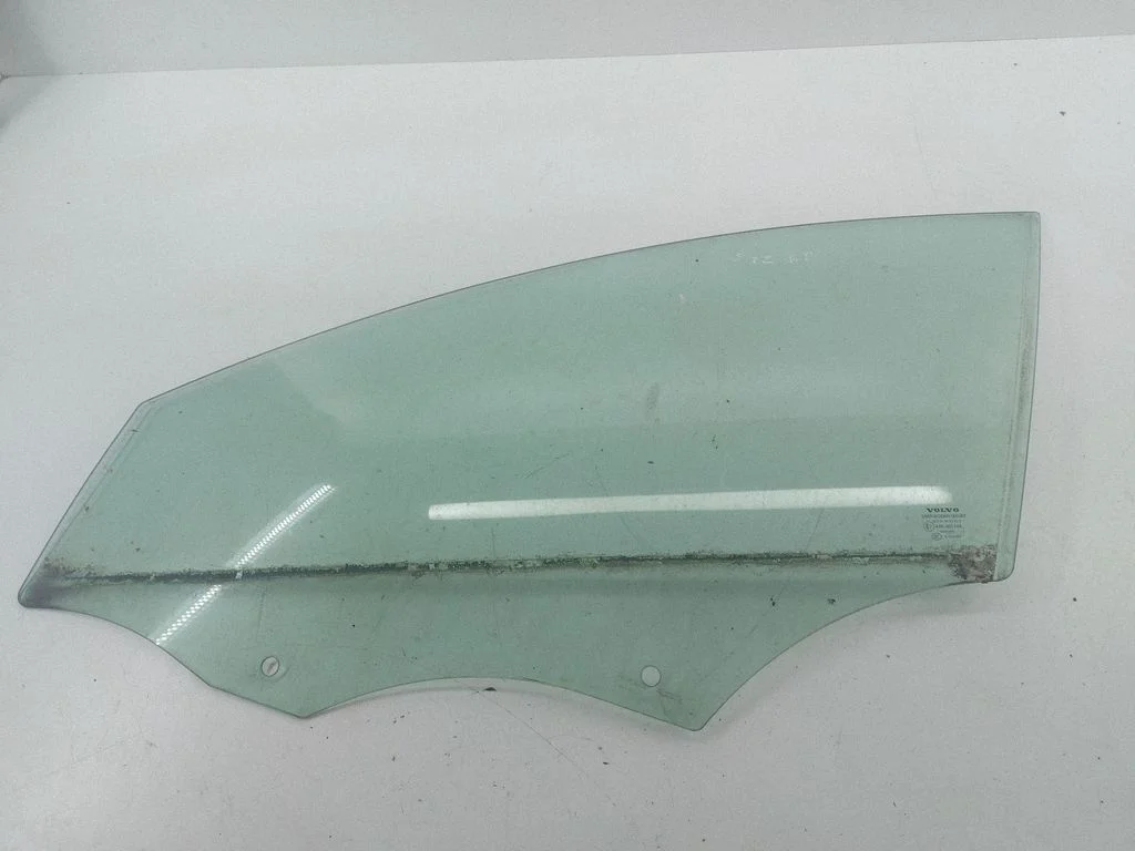 Front door window glass four-door 43R001106