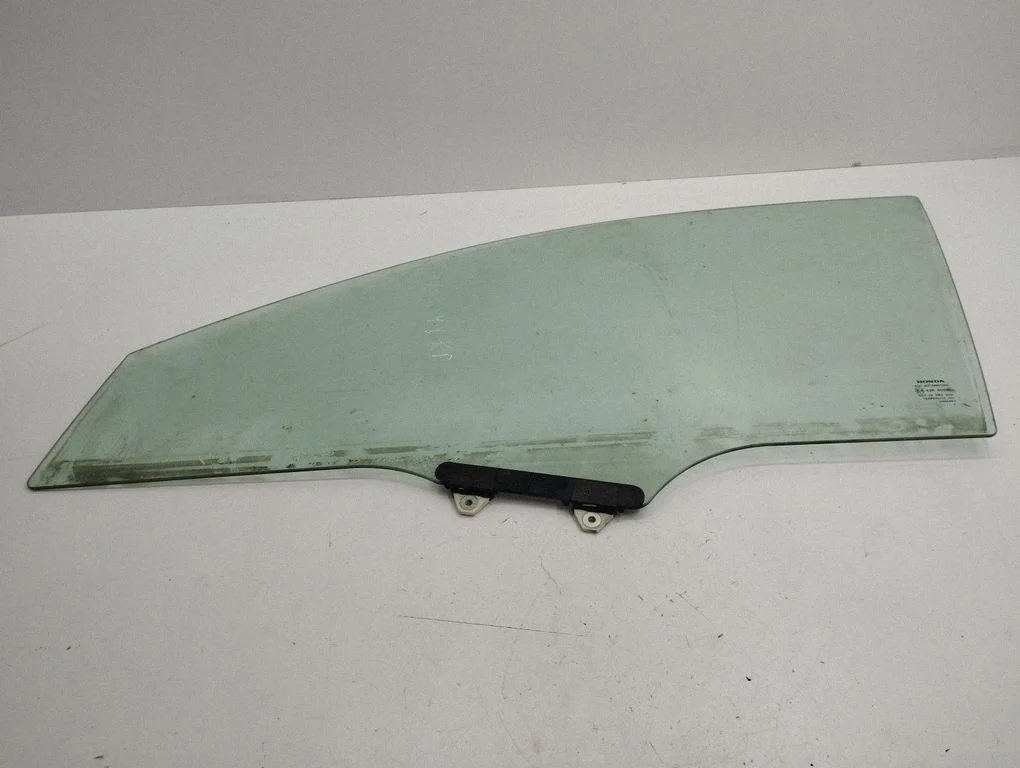 Front door window glass four-door 43R00050