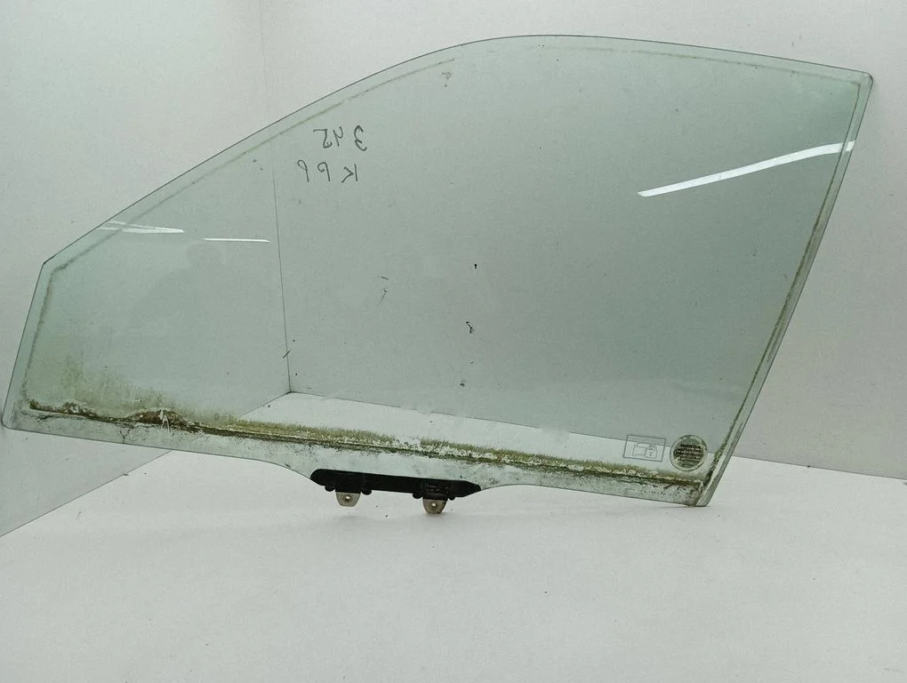 Front door window glass four-door 43R007951