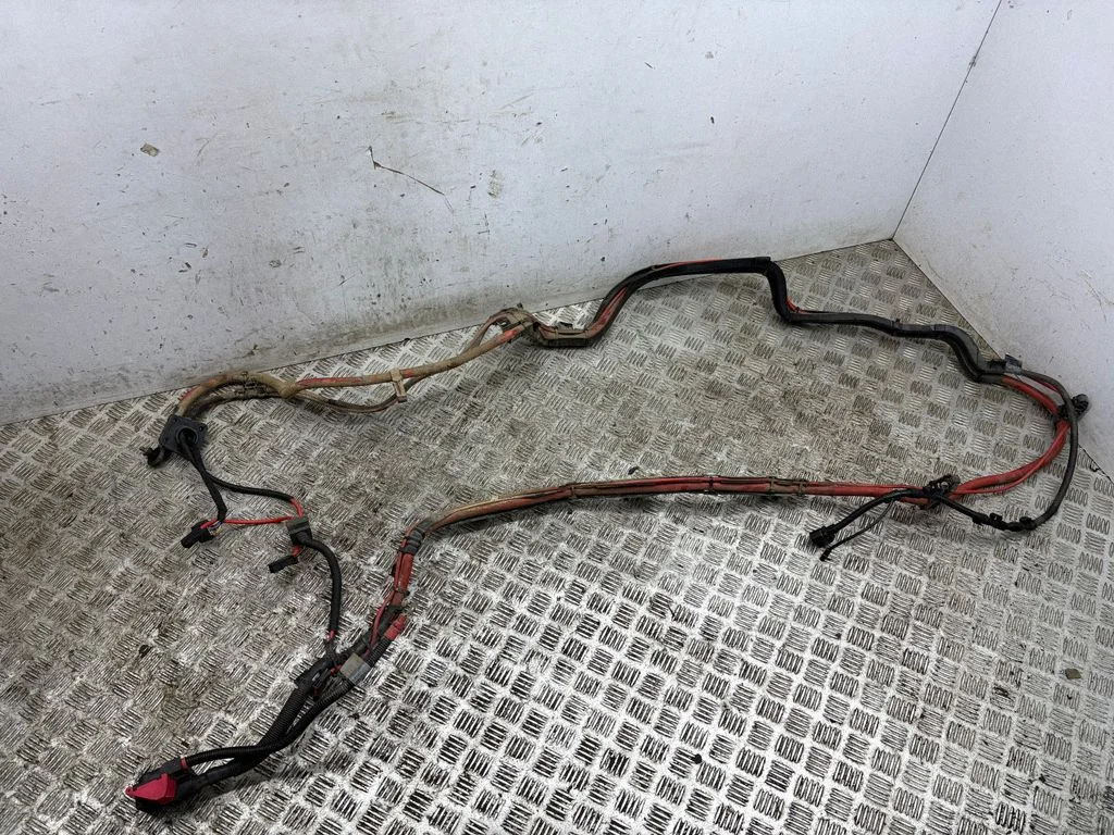 Positive cable (battery)