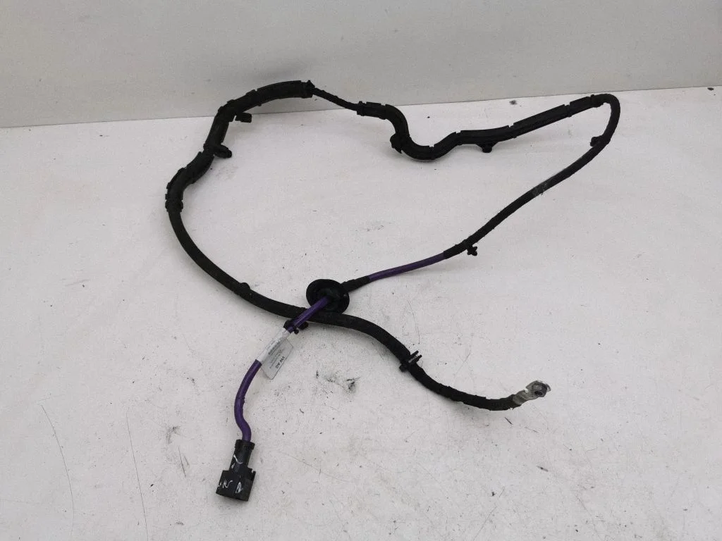 Positive cable (battery) 5WA971227D