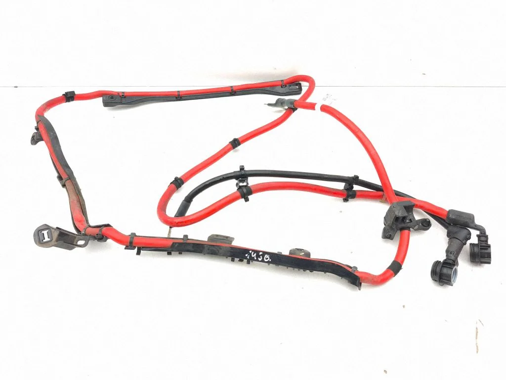 Positive cable (battery)